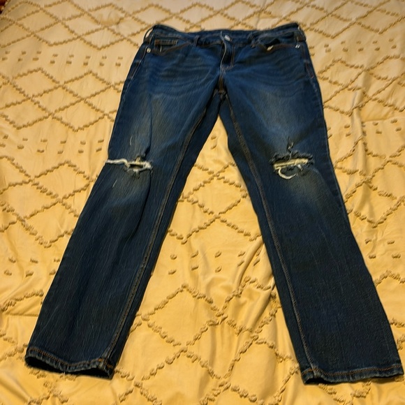 Old Navy Jeans - Picture 1 of 8
